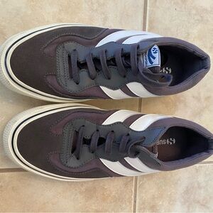 Women’s Superga gray sneakers with white stripes size 40EU